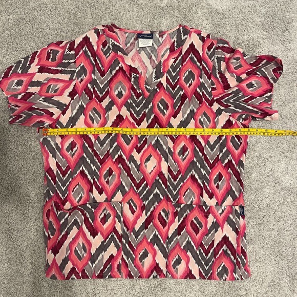 Tafford Pink Grey Aztec Print Medical Scrub Top Medium 100% Cotton - Picture 6 of 7